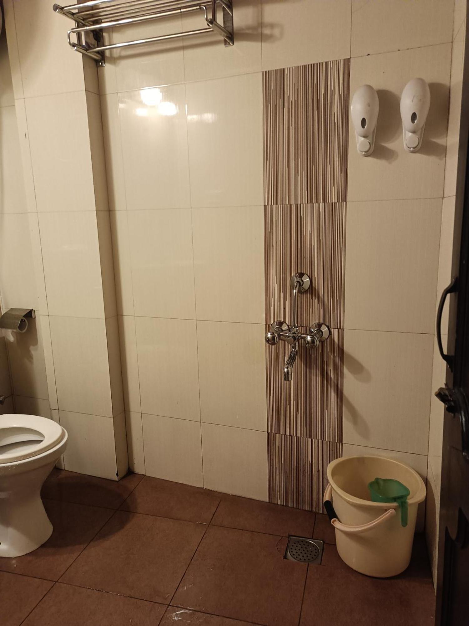 Hotel Serene Shillong Extérieur photo
