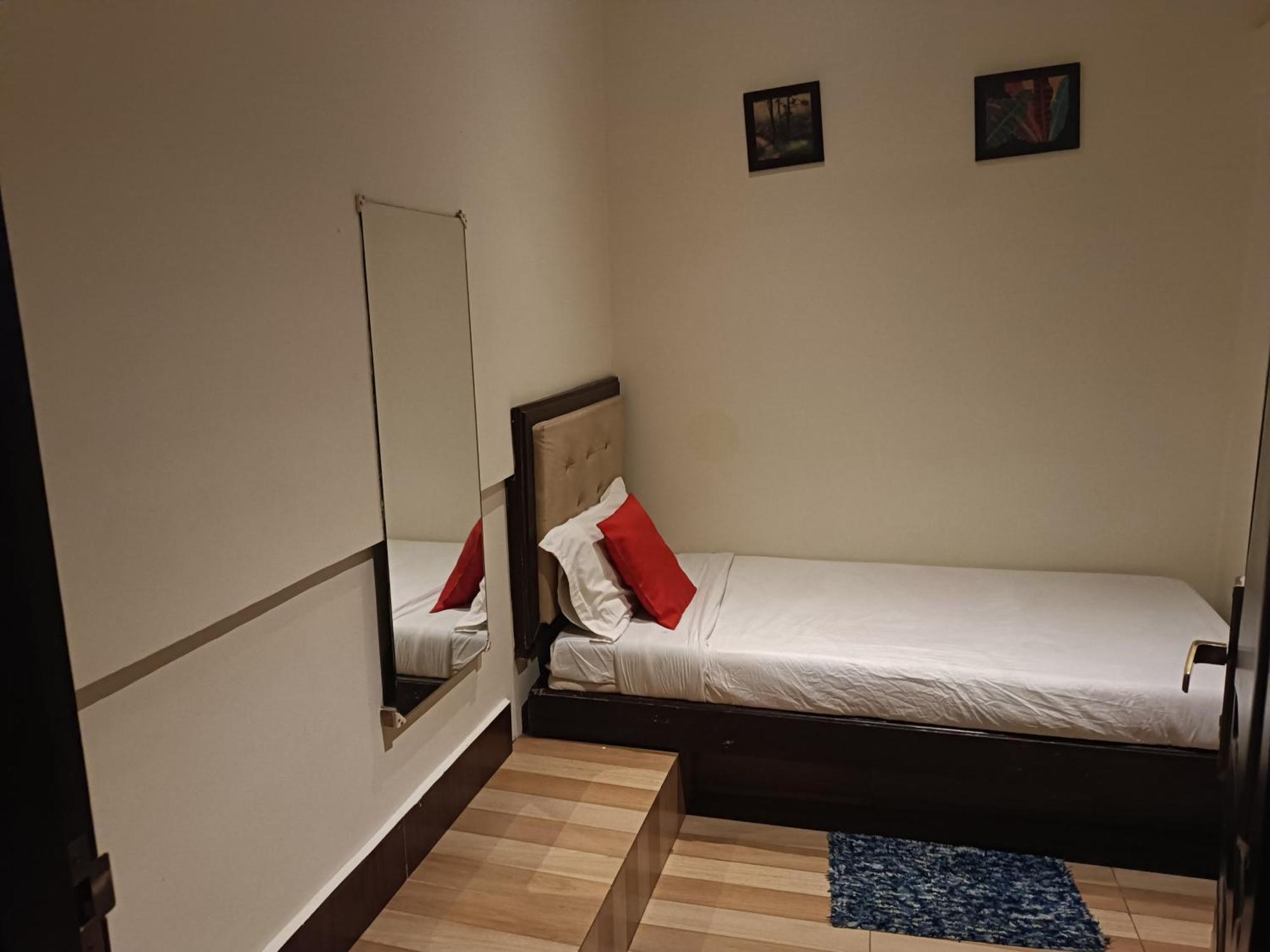 Hotel Serene Shillong Extérieur photo