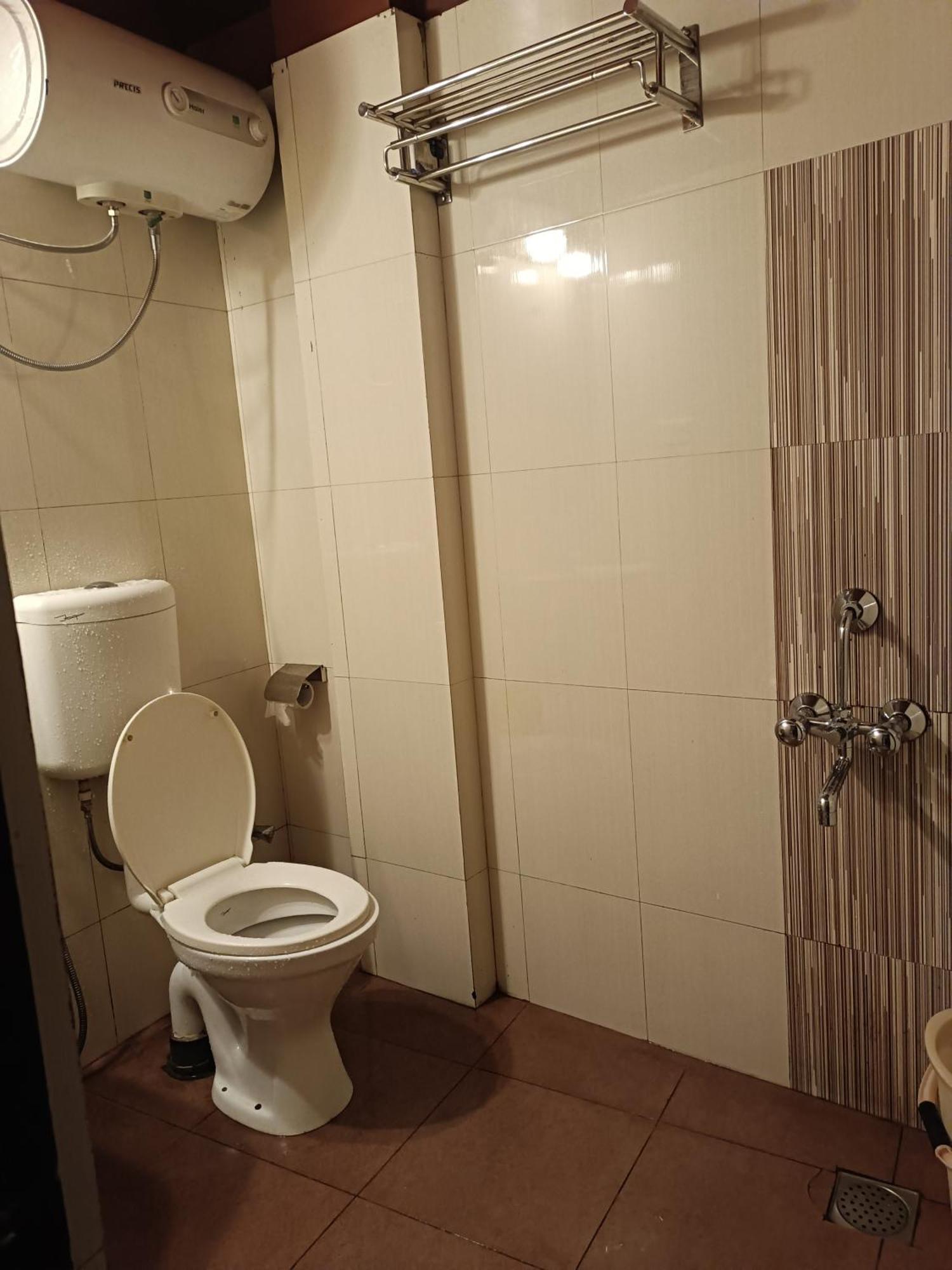 Hotel Serene Shillong Extérieur photo